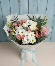 Букет цветов из:  Розы, Лизиантусы и Хризантемы в Нарьян-Маре