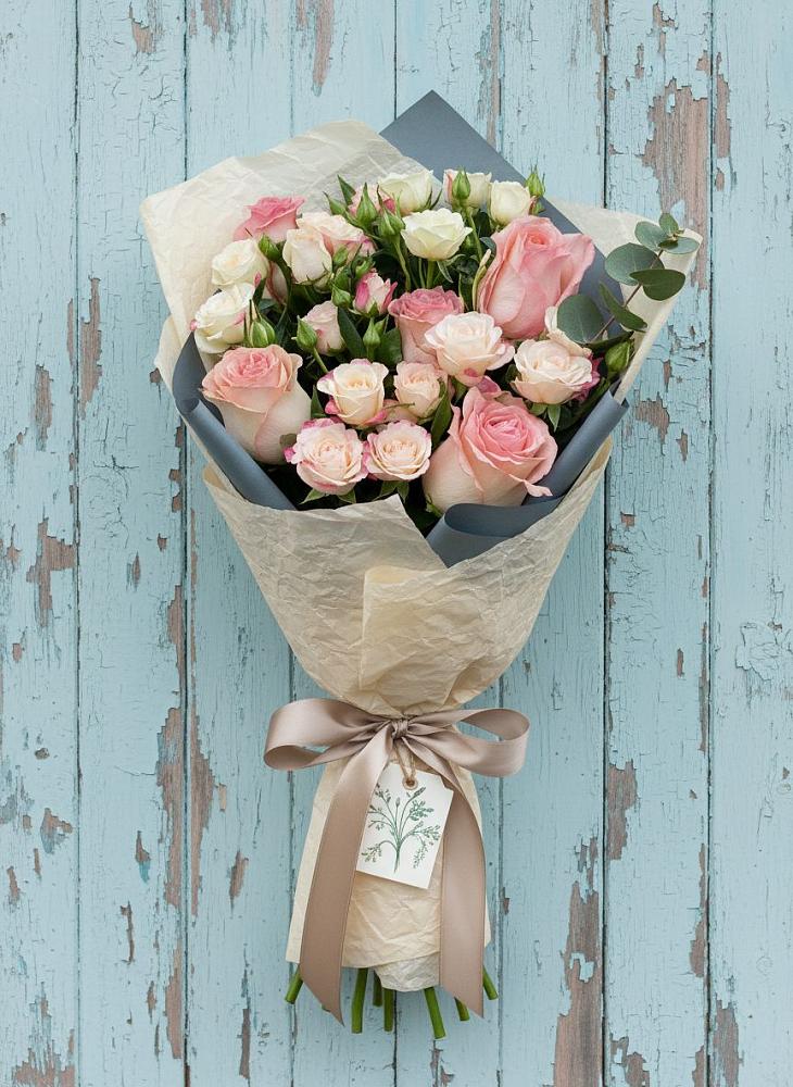 Букет цветов из: Розы в Нарьян-Маре