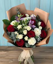Букет цветов из:  Розы и Альстромерии в Нарьян-Маре