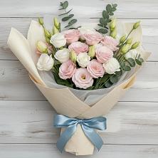 Букет цветов из:  Лизиантусы в Нарьян-Маре