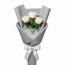 Букет 3 белые розы в Нарьян-Маре