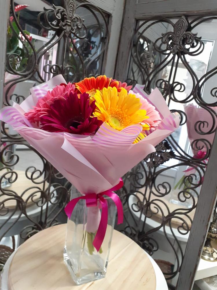 Букет цветов из: Герберы в Нарьян-Маре