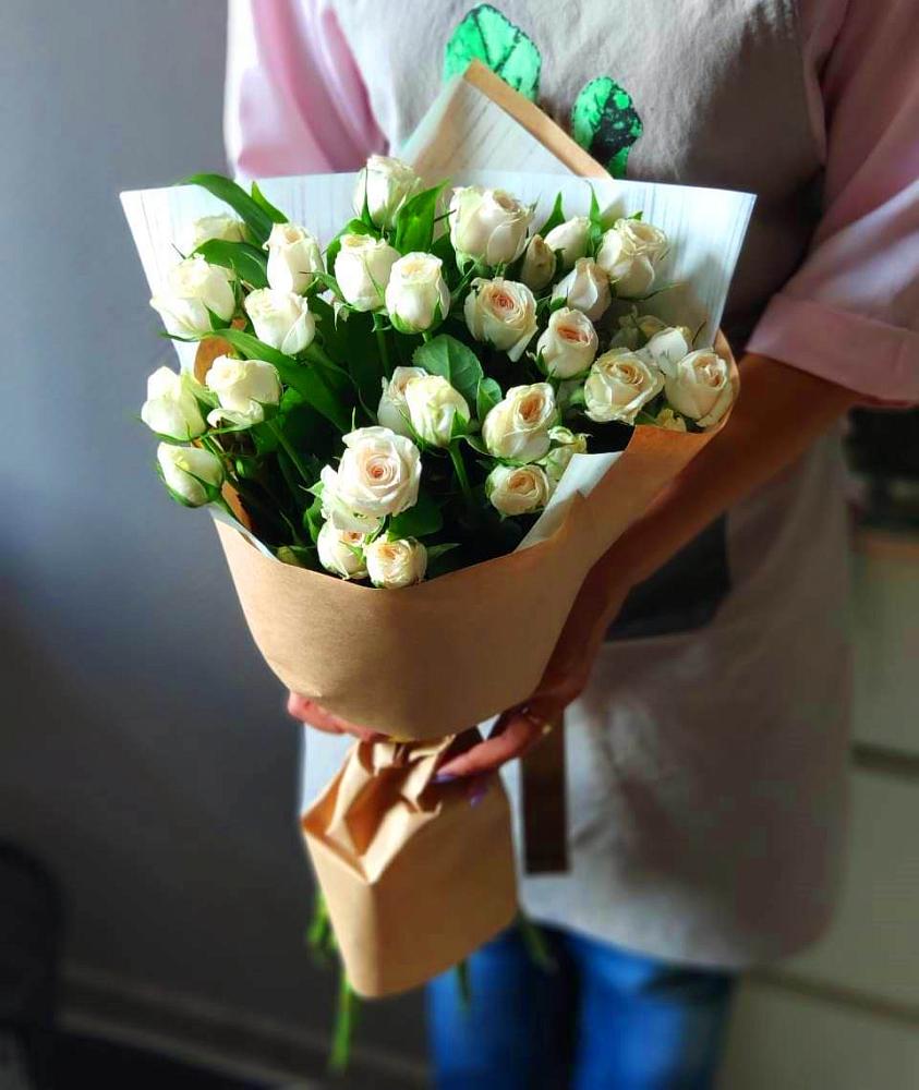 Букет цветов из: Розы в Нарьян-Маре