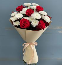 Букет цветов из:  Розы и Хризантемы в Нарьян-Маре