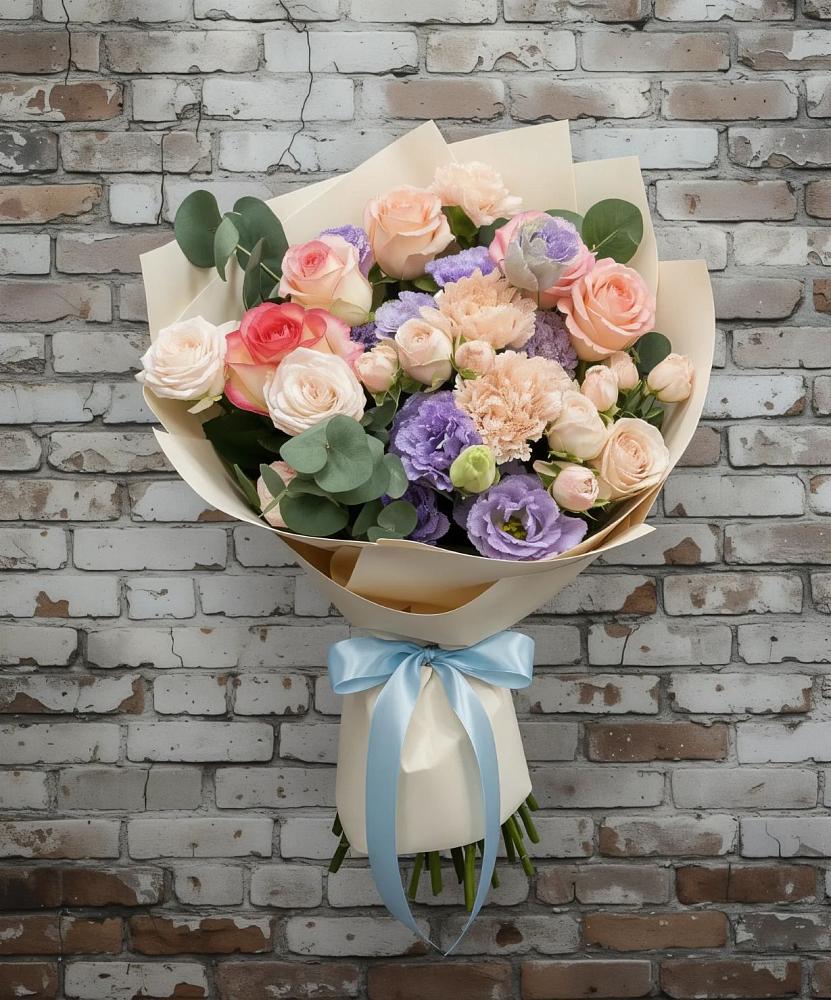 Букет цветов из: Розы, Лизиантусы и Гвоздики в Нарьян-Маре