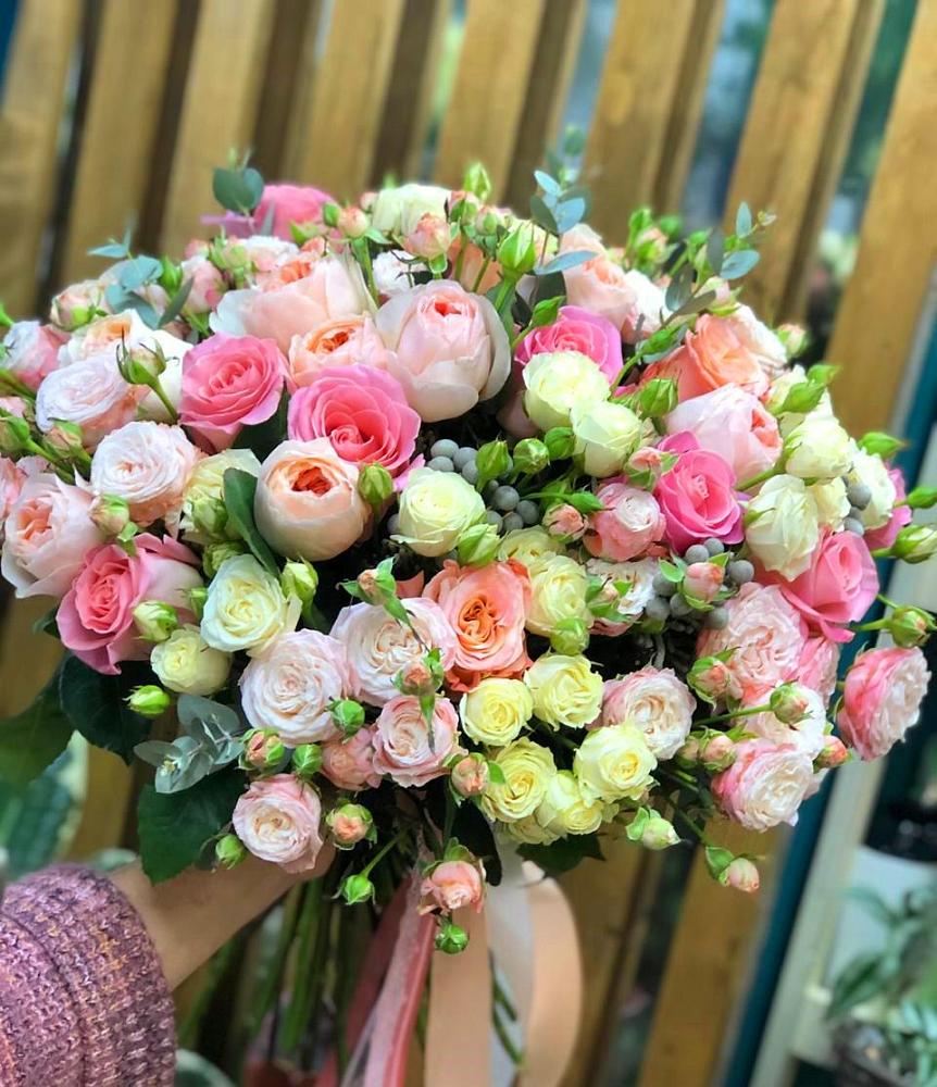 Букет цветов из: Розы в Нарьян-Маре