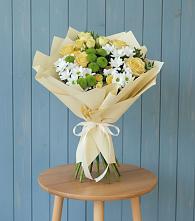 Букет цветов из:  Хризантемы и Розы в Нарьян-Маре