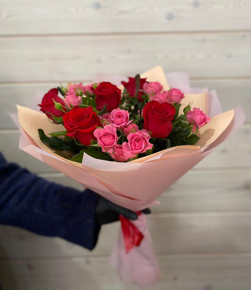 Букет цветов из: Розы в Нарьян-Маре