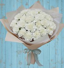 Букет цветов из:  Гвоздики в Нарьян-Маре