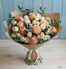 Букет цветов из:  Альстромерии и Розы #REPLACE_PRED# Нарьян-Маре