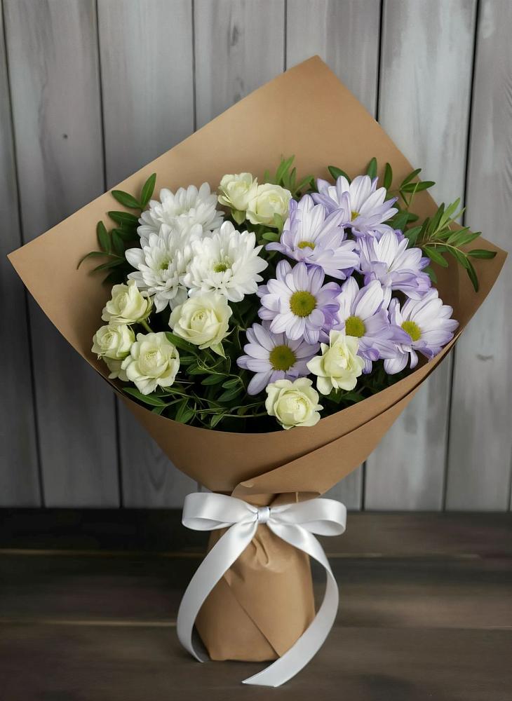 Букет цветов из: Хризантемы и Розы в Нарьян-Маре